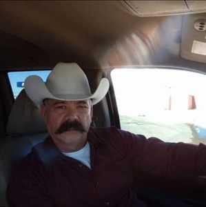 Meet your Posher, Edgar